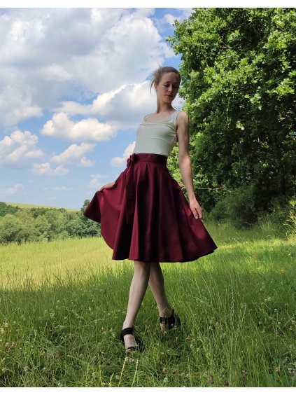 Kolová sukně - bordó