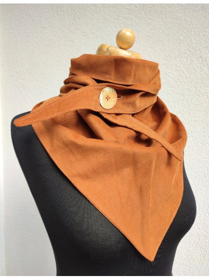 Manšestrový nákrčník - koňak s knoflíkem