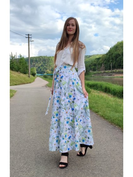 Dlouhá půlkolová sukně - chrpy II