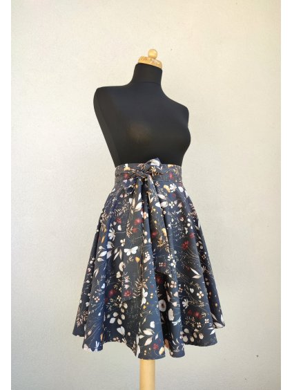 Kolová sukně  -  hnědá louka