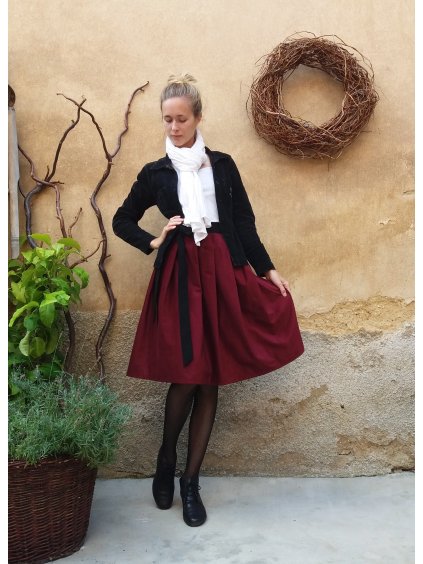 Manšestrová midi - bordó s černým páskem