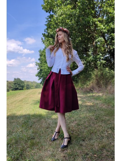 Krátká manšestrová sukně - bordó