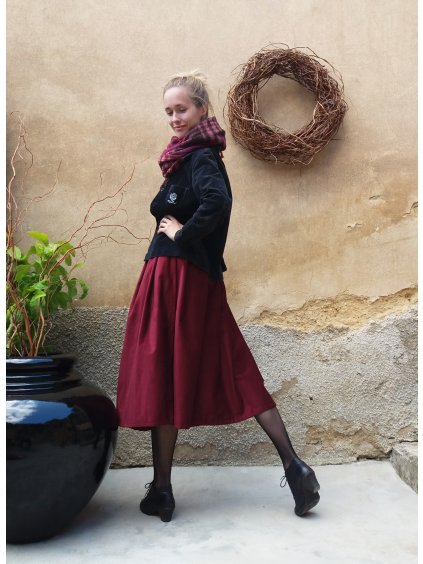 Bordó se sklady - trochu kratší