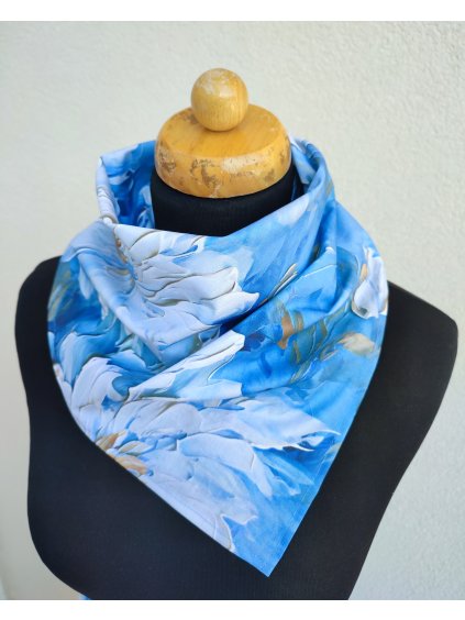 Bavlněný šátek - akvarel s bílými květy