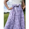 Dlouhá půlkolová sukně - s fialovým vzorečkem