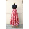 Dlouhá kolová sukně - červená s kvítky