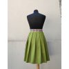 Krátká sukně - zelená s barevným páskem