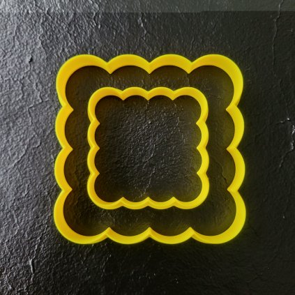 Vykrajovačka Vlnitý čtverec 5 a 8 cm