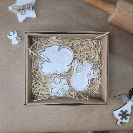 Bílé Vánoce – plastová vykrajovátka na tradiční vánoční cukroví, ideální pro pečení sušenek.