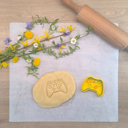 Vykrajovátko s razítkem Gamepad
