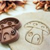 3D vykrajovátko Houba se srdíčky – ideální pro zábavné tvoření podzimních sušenek a perníčků.
