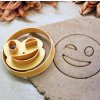3D vykrajovátko na linecké – motiv smajlíka, který přináší zábavu do pečení.