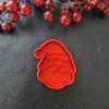 Plastové vykrajovátko s razítkem – veselý vousatý Santa Claus na vánoční sušenky.