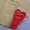 Personalizované vykrajovátko Balón s iniciály – české originální vykrajovátko na sušenky, které přidá kouzlo vašemu valentýnskému pečení.