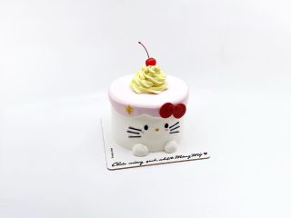 dort na zakázky: Hello Kitty Cake 🤩🥳 ___________________________ FB/IG/Tiktok: @papa_cake_n_more...