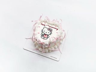 dort na zakázky: hello kitty cake 🤩🥳 ___________________________ FB/IG/Tiktok: @papa_cake_n_more...