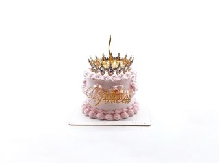 dort na zakázky: crown cake 🤩🥳 ___________________________ FB/IG/Tiktok: @papa_cake_n_more...