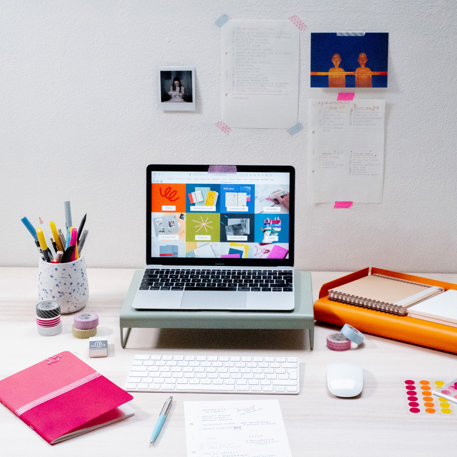 Jarní restart: 3 tipy pro úklid pracovního stolu