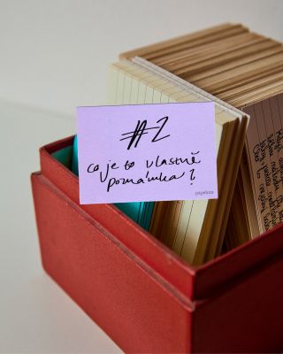 V hlavě udržíme jen omezené množství informací a poznámkování nám pomůže lépe přemýšlet a třídit si myšlenky. V novém...