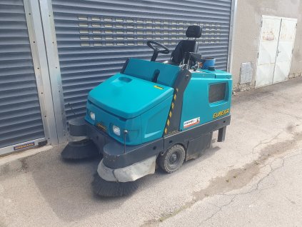 844 pouzity vysavac zametac eureka magnum hgr