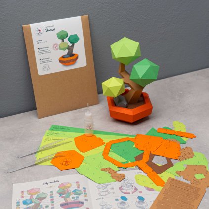 Papírový model bonsaje PaperTime