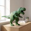 Papírový model T-Rex na stolku u okna