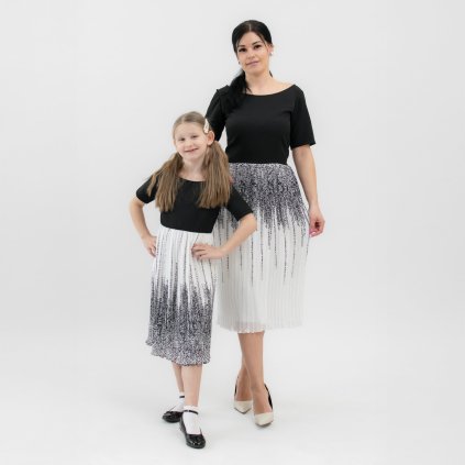 Trojset- Zaira šaty s plisovou sukňou