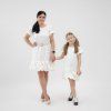 Serena biele oversize šaty – mama a dcéra v zladenom modeli