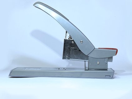 Sešívačka 200 listů