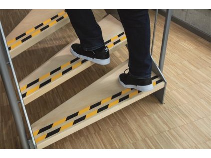 E6F27F26 E95C 4D35 A379 C51385E34CC0 DB1081130 3