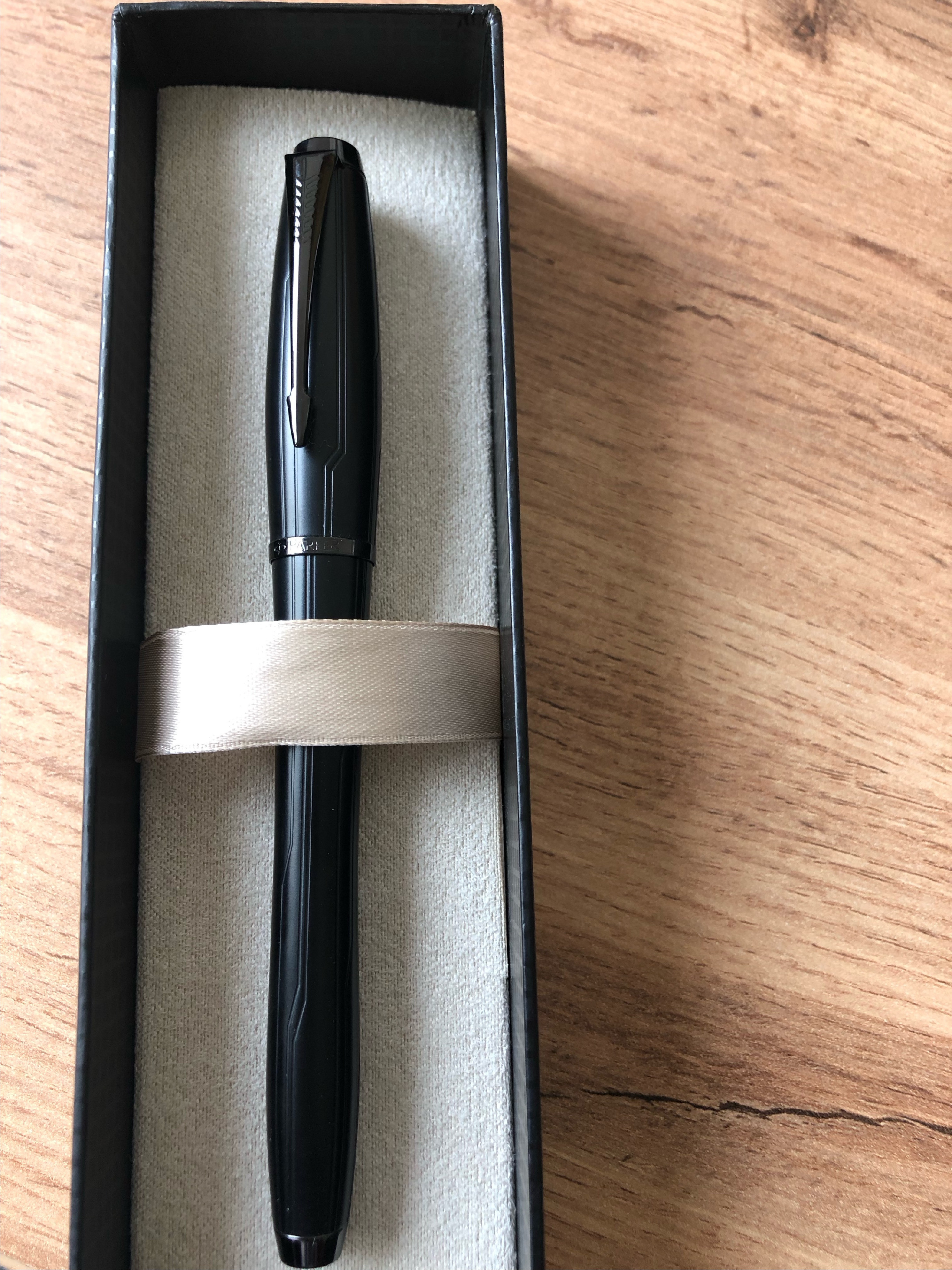 PARKER URBAN PREMIUM FP MAT BLACK - plnící pero