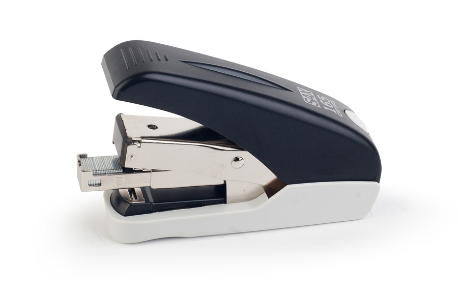 Fotografie Sešívačka SAX 165, černá