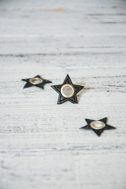 Hvězda 3 x 3 cm, otvor vnitřní rozměr 8 mm