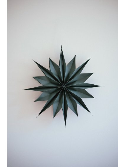 DIY papírová hvězda - tmavě zelená