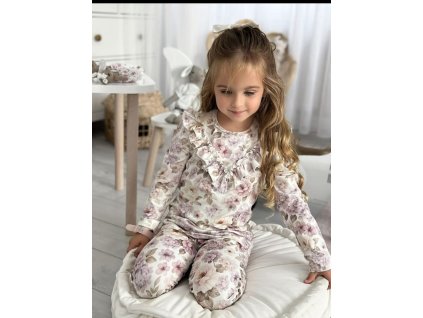 Kvietkované tričko  s volánikom v jemných fialových tónoch