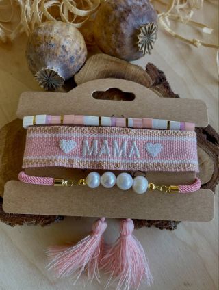 Začínáte poptávat dárečky pro maminky. Času je ještě dost, ale naskladnila jsem vám na e-shop jednu novinku. Setík jemný,...