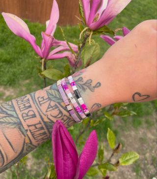 Krásnou neděli, moje bohyně 💗🍇🦄 #paradickynarucicky #myiukibeads #miyukitila #naramkyzjablonce #jabloneckenaramky