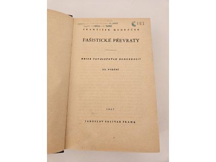 František Modráček: Fašistické převraty