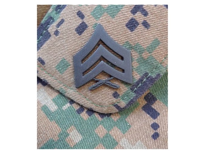 Odznak hodnostní USMC - Sgt. - ČERNÝ