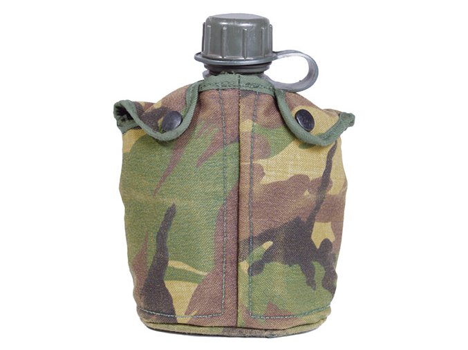 Láhev polní holandská s pítkem a obalem DPM použitá