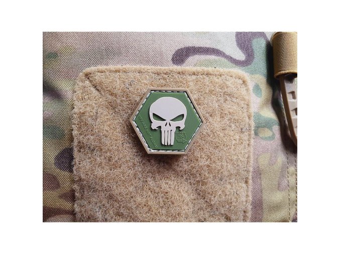 Nášivka PUNISHER hexagon velcro plast MULTICAM