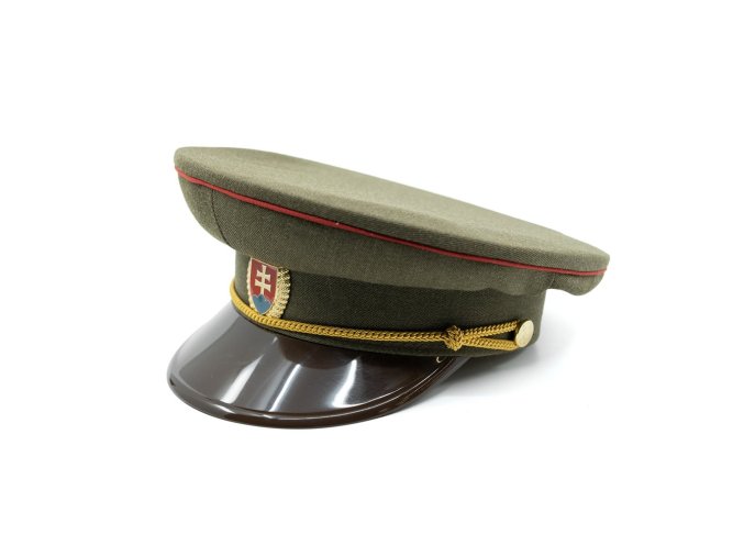 Brigadýrka SK zlatý odznak, kšilt plast, červená linka ZELENÁ