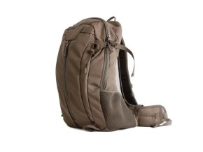 Batoh HIKING 25l s výztuží ZELENÝ