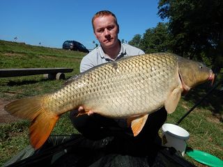 PÁRA Z NAVIJÁKU - RYBNÍK PILSKÝ - TESTER PEPAN S PŘÍTELKYNÍ A PARŤÁKEM TONYM