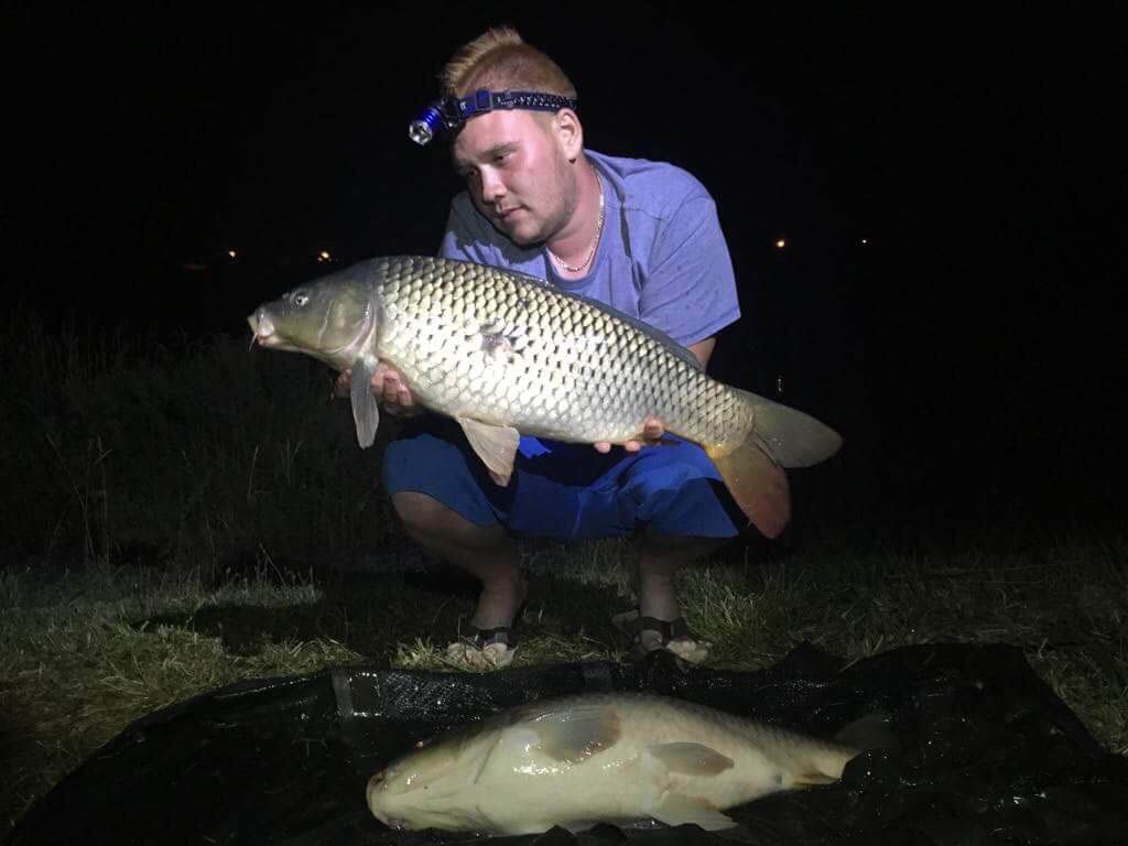 24 HODIN NA SVAZOVÉM STOJÁKU