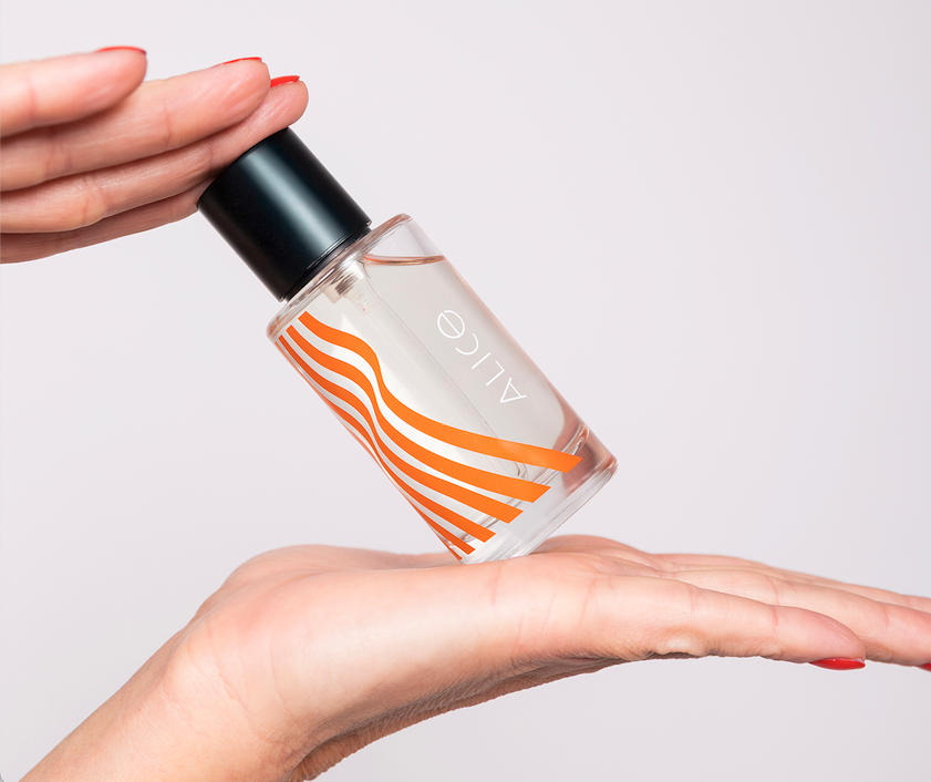 Jak pokožka ovlivňuje vůni parfému