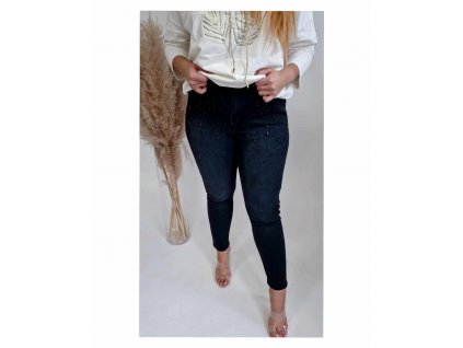 b27c41f0 f020 4a43 af60 eb6b8ef7c6d2