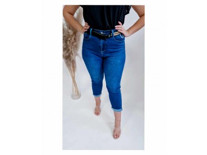 be3d6f35 7894 4990 9949 98871279a9ce