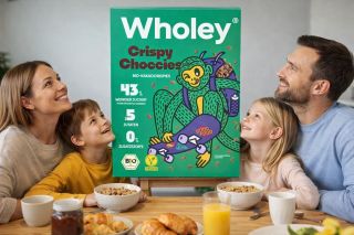 🥣✨ Ráno plné křupání a úsměvů! Wholey Crispy Choccies – BIO, vegan a jen s datlemi. Vyzkoušej chuť, která má styl 💚👇...