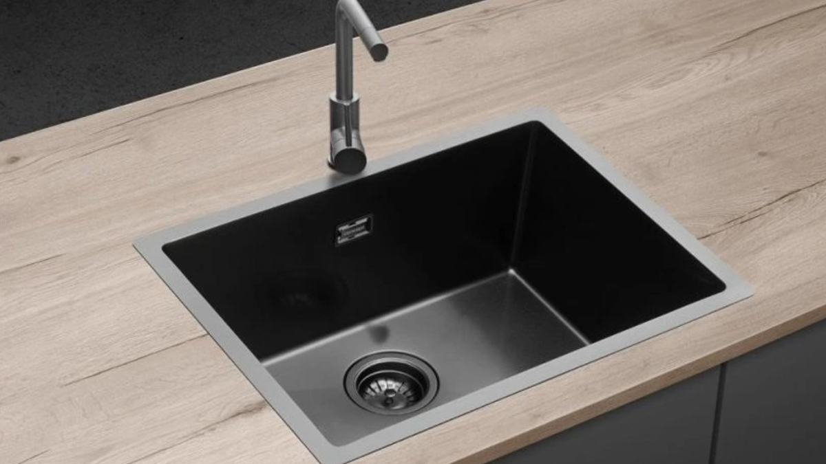 Dřezy s montáží na desku